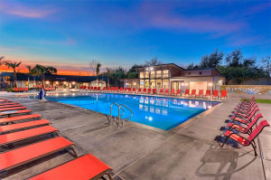 Phoenix-Apartment-Living-2